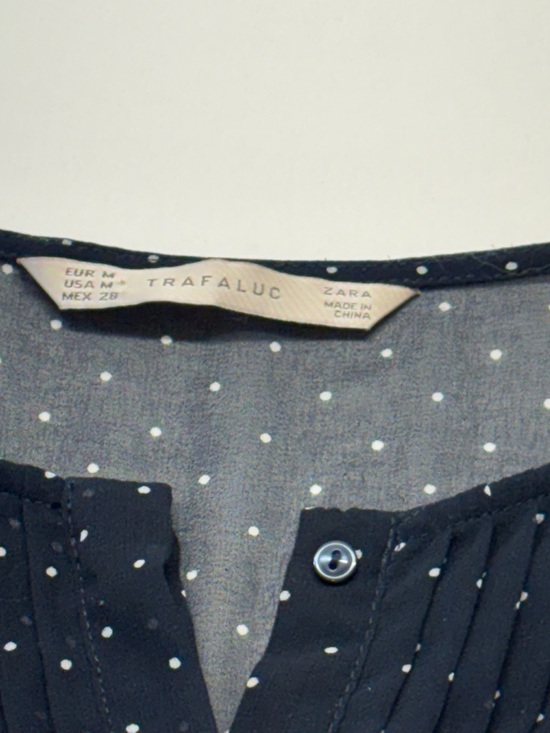 Zara Navy Sheer Polka Dot Pintuck Sleeveless Blouse Size Medium - Picture 2 of 7